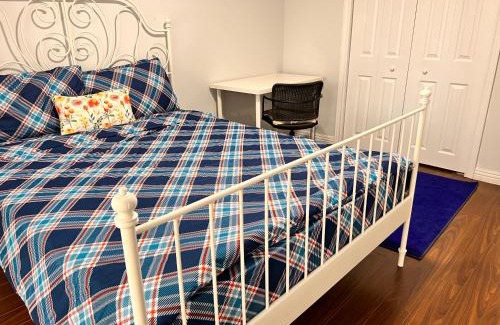 Richmond Hill House | 3 BR GREAT HOUSE WITH 2 parking