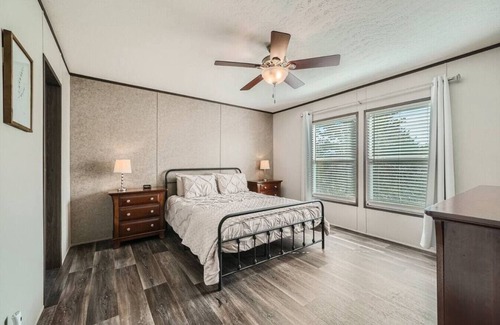 Cedar Creek House | 3 BR Hill House at Cedar Hills Ranch