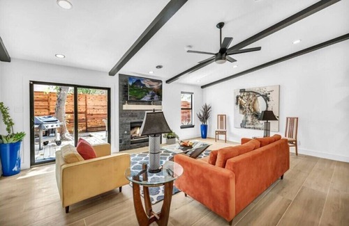 Southampton House | 3 BR, King Beds, Free Parking | Sunset Serenity
