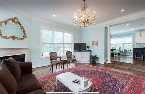 Fort Hunt House | 3 BR, sleeps 6, Alexandria, DC, perfect for family trip with plenty of space!