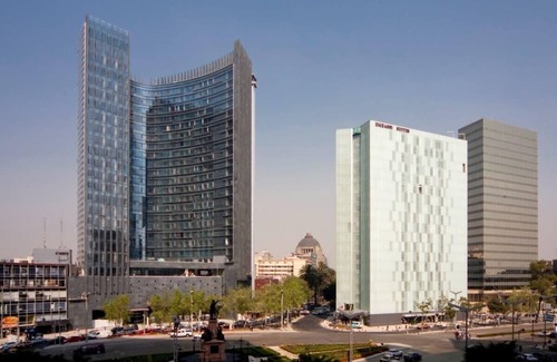 Cuauhtemoc Apartment | 3 BR Upscale Art House Reforma Avenue