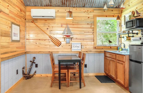 Wimberley House | 3 Cozy Cottages w/Firepit, Pickleball & More!