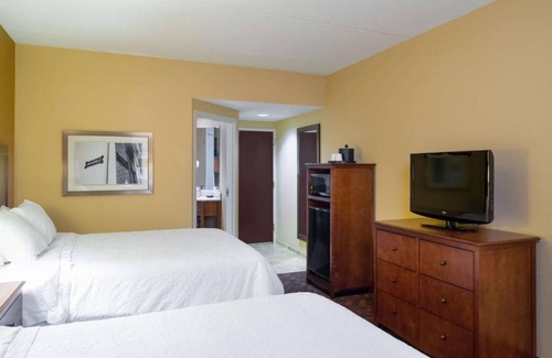 Carlisle Hotel | 3 Cozy Rooms with Free Breakfast – Ideal Location for Military Family Visits