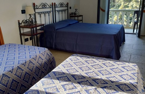 Martignano Hotel | 3 Family room in country hotel with pool access and parking