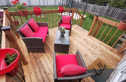 Brossard House | 3 free parking,15 mins to old Montreal port(Pet Friendly)