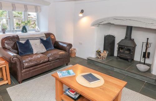 Dittisham House | 3 Glendale Cottages