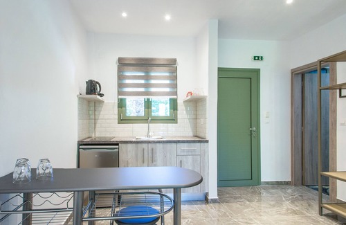 Koukounaries Apartment | 3 Goddesses