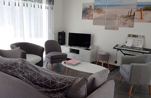 Pont-l'Abbe House | 3* HOUSE WITH GARDEN AND TERRACE (sleeps 8) in Pont-L'Abbe