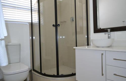 Klerksdorp House | 3 Kiaat Suites