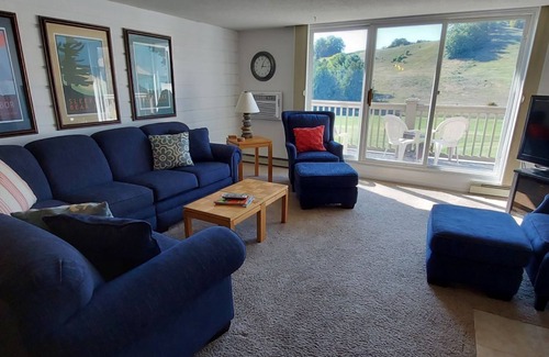 Cedar Condo | 3 king master suites, 4 bed 4 bath, outside heated pool, between Leland and GA