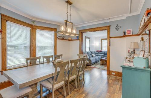 Sandusky House | 3 Mi to Cedar Point Sunny Sandusky Home with Yard