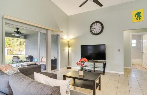 Clearwater House | 3 Mi to Clearwater Beach Home with Patio and Grill!