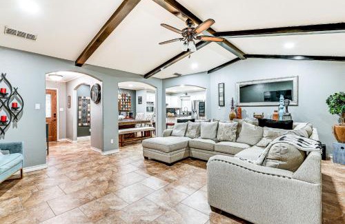 McAllen House | 3 Mi to Downtown McAllen Quiet Home with Pool