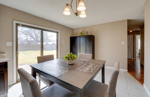 Denton House | 3 Mi to Dtwn Denton Getaway with Furnished Patio!