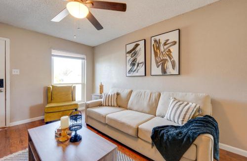 Denton House | 3 Mi to Dtwn Denton Getaway with Furnished Patio!
