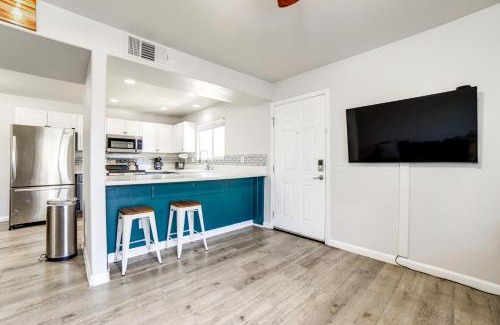 Reno Apartment | 3 Mi to Dtwn Gated Condo with Patio in Reno!