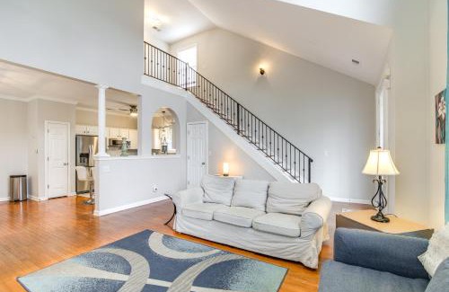 Memphis House | 3 Mi to Dtwn Memphis Charming Family Home!