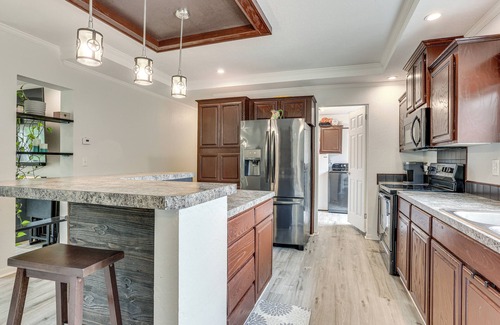 Woden House | 3 Mi to Dtwn Nacogdoches: Quiet Country Home