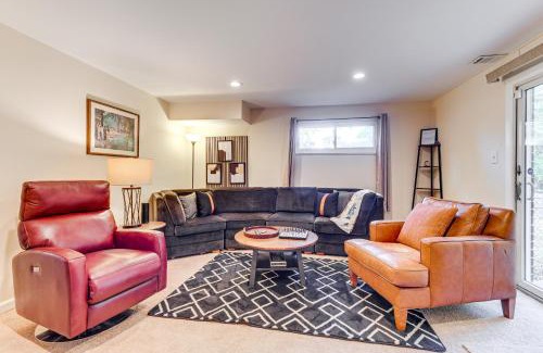 Silver Spring Apartment | 3 Mi to Dtwn Silver Spring Convenient Apartment