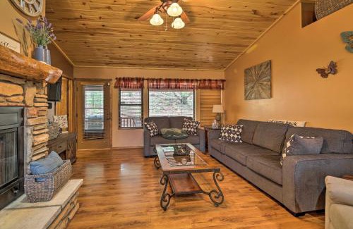 Show Low House | 3 Mi to Fool Hollow Lake Cozy Cabin with Deck