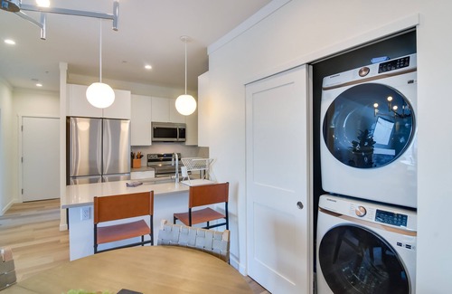 Fraser Condo | 3 Mi to Fraser River Trail: Modern Condo w/Views!