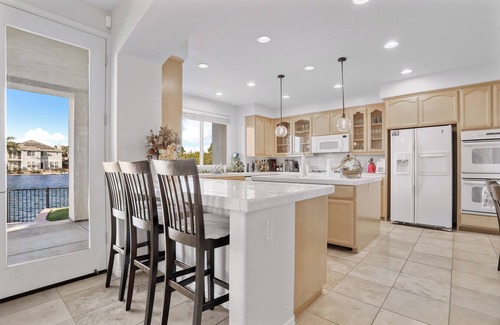 Tracy House | 3 Mi to Main St Tracy: Homey Retreat w/Game Room!