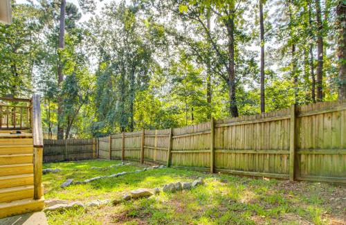 Lexington House | 3 Mi to Marina Quiet Getaway with Deck in Lexington
