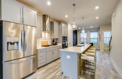 Largo House | 3 Mi to NW Stadium Modern Retreat in Largo