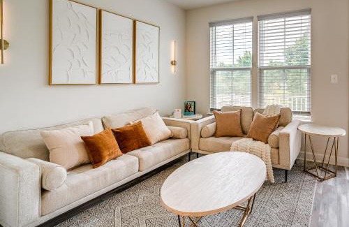 Largo House | 3 Mi to NW Stadium Modern Retreat in Largo