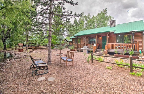 Heber House | 3 Mi to Trails Woodsy Retreat in Overgaard!