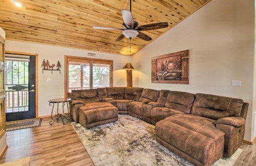 Heber House | 3 Mi to Trails Woodsy Retreat in Overgaard!