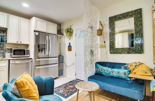 Greater Woodlawn Apartment | 3 Mi to Vinoy Park: St Petersburg Gem w/Patio!