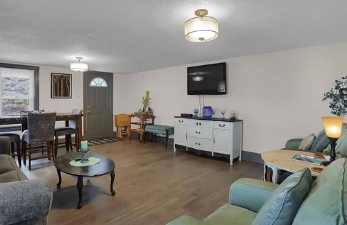 Hummelstown House | 3 Miles to Hersheypark - Crickie's Corner