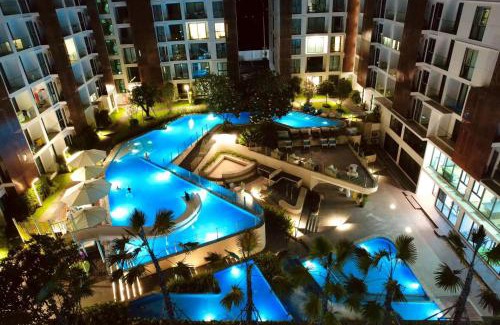 San Sai House | 3 Min Walk to Central Festival, Infinity Pool, 1 bedroom 1 bathroom