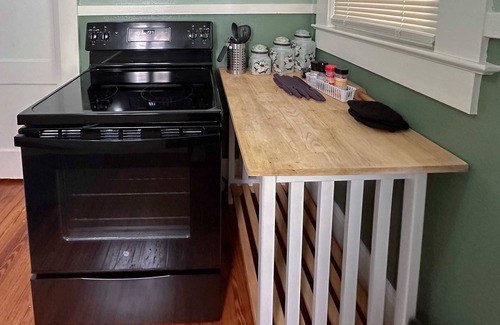 Gainesville House | 3 min walk to UF stadium, Tailgate, 10 guests