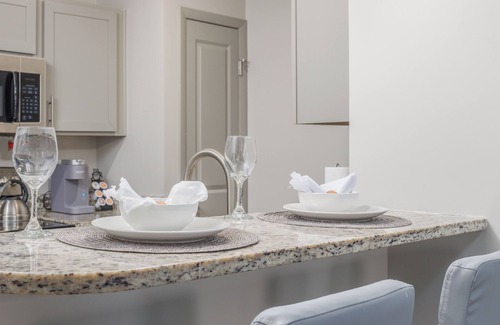 Sherwood Park Apartment | 3 mins Frm Arsenal/NASA