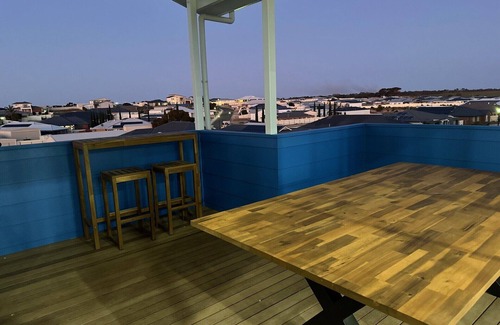 Moonta House | 3 minutes drive to Simms Cove Beach, Port Hughes and Moonta Bay Jetty