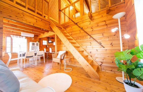 Sumoto House | 3 minutes from Keino Matsubara Sumoto City Exclusive log house rental in Goshikicho Free BBQ fa - A whole log house in Torikaiura Goshikicho is a rental type/Sumoto Hyōgo