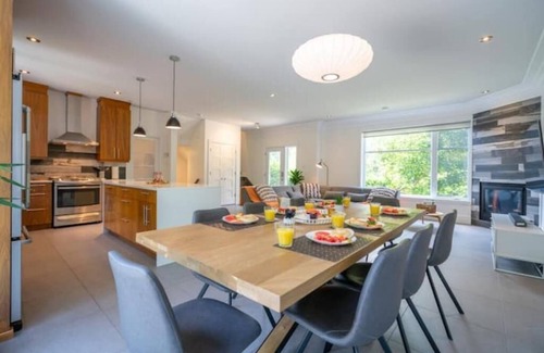 Orford Cottage | 3 minutes from Mont Orford - Large House & Hot Tub