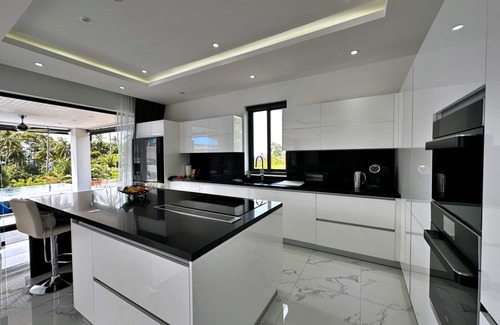 Hua Thanon Villa | 3 minutes walk from the beach luxury villa with personal pool and view