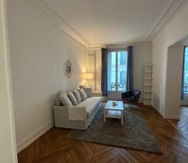 16th Arrondissement Apartment | 3 pièces dans le coeur du 16e
