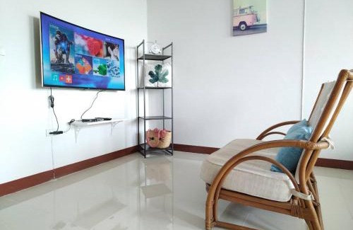 Wat Ket Apartment | 3 pool with condo opposite the train station, near old city and Nimman