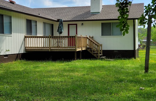 Guntersville House | 3. Privacy on Browns Valley
