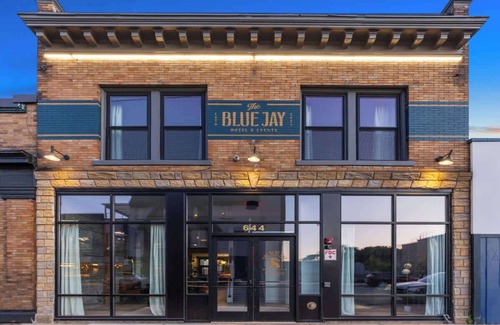 Grand Rapids Apartment | 3 Private King Suites - Downtown GR - The BlueJay