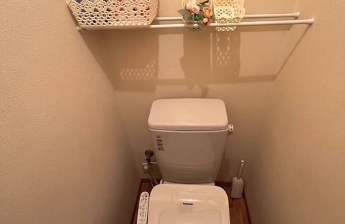 Goto House | 3 private rooms available for rent. One-building reservations are only available by phone. This facility is not a hotel. Please refrain from using this site if you value your privacy or are nervous.