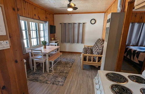 Park Rapids Cabin | 3* Riverfront Resort Cabin 3. Kayak, Swim, Adventure!