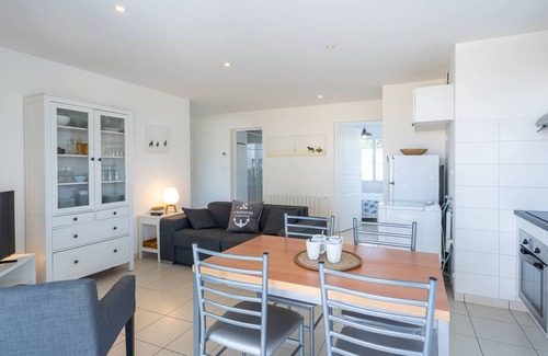 La Trinite-sur-Mer Apartment | 3-room apartment in La Trinité/Mer with sea view terrace
