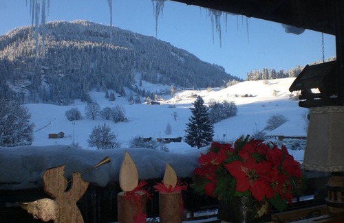 Obermaiselstein Apartment | 3-room apartment with a wonderful southwest-facing balcony and swimming pool/sauna
