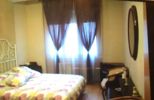 Romareda Condo | 3 room flat and garage in Zaragoza center, fully equipped. WIFI
