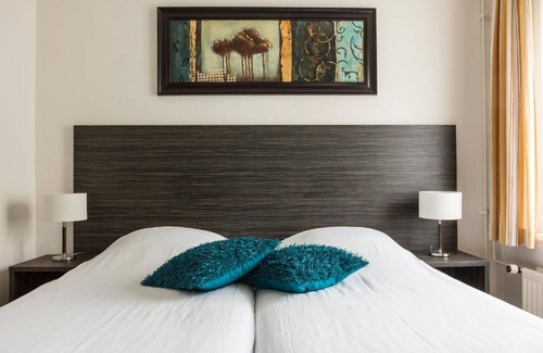 De Bult Hotel | 3 Rooms | Double Room Getaway Near Famous Nature Parks
